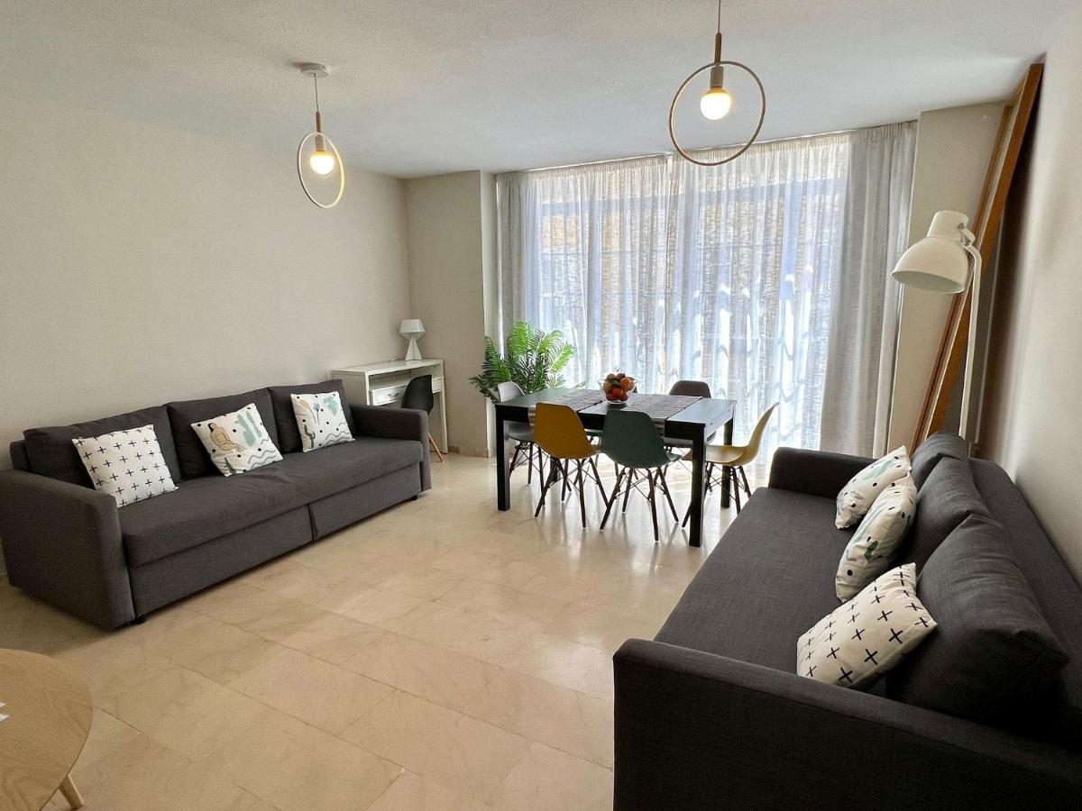 Gran Apartamento Familiar, Amigos O Trabajo مالقة المظهر الخارجي الصورة