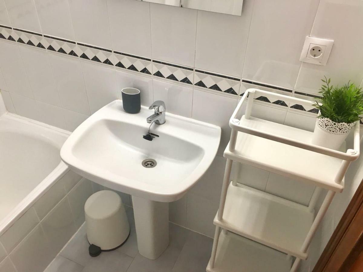 Gran Apartamento Familiar, Amigos O Trabajo مالقة المظهر الخارجي الصورة